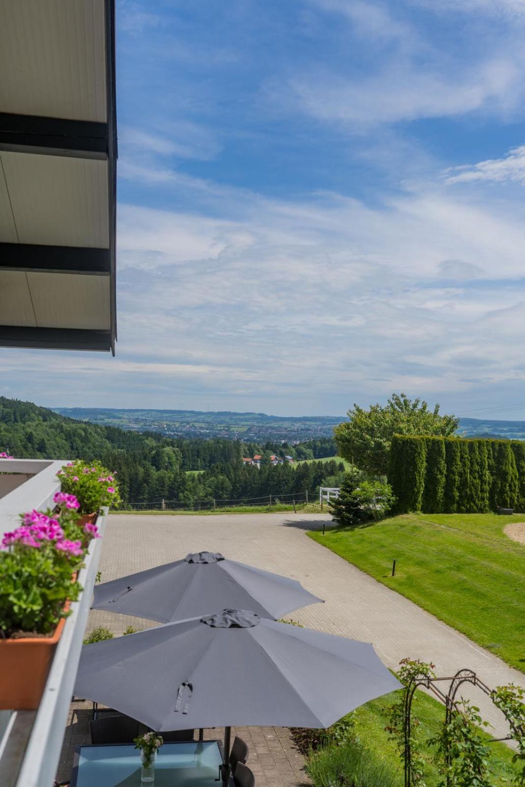 Gut Buchenhof Apartment Buchenberg  Bagian luar foto